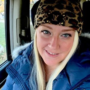 Meet your Posher, Michele